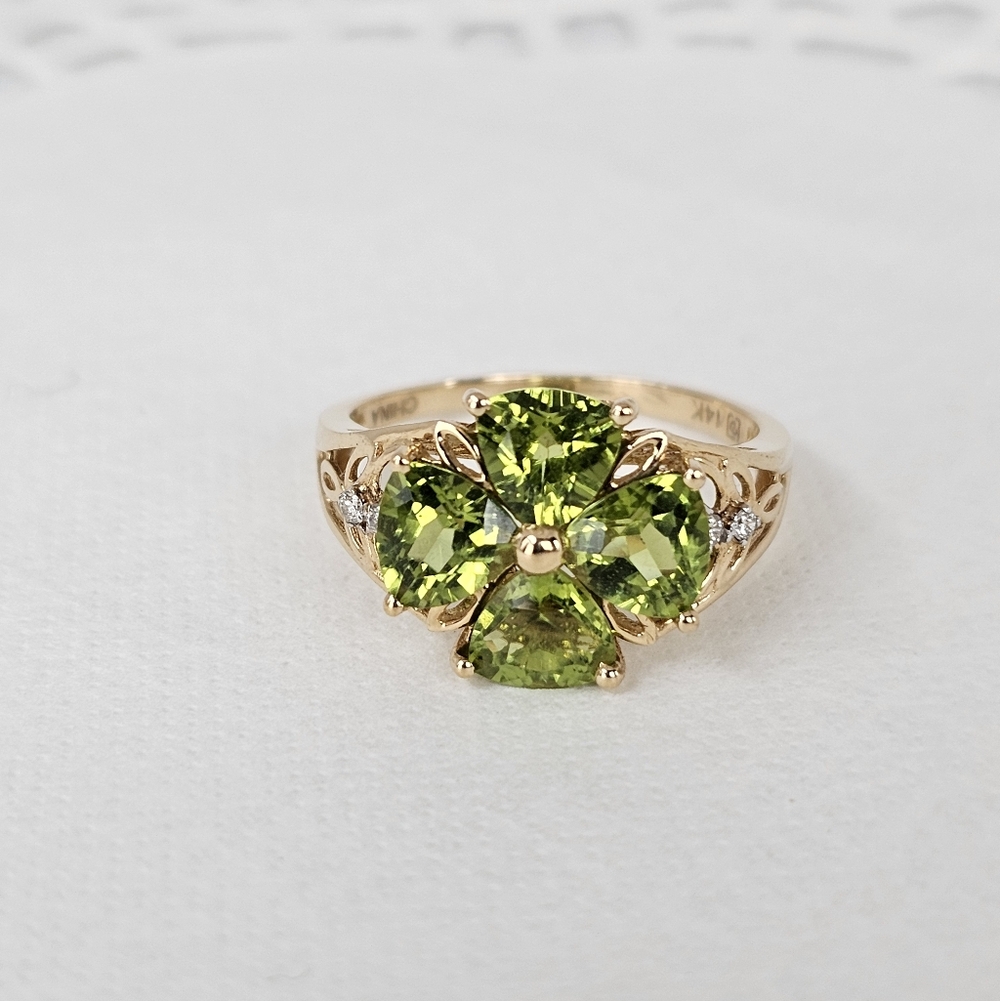 Michelle Albala Peridot & Diamond Ring 14K Yellow Gold Size 8!